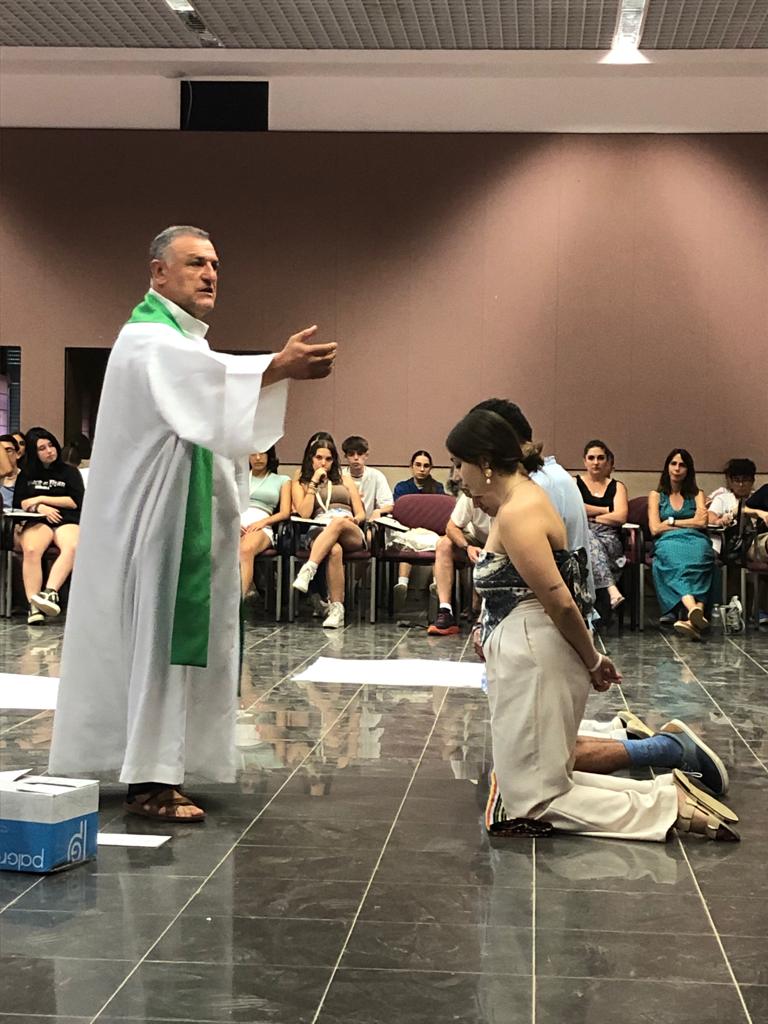 Diócesis Coria-Cáceres (@coriaccdiocesis) on Twitter photo 🔴Un centenar de jóvenes en la Asamblea <a href="/JECSpain/">JEC España</a> en #Mollina #Málaga
↪️Se eligió un nuevo equipo permanente
👉La cultura del cuidado fue el hilo conductor diocesiscoriacaceres.es/centenar-joven… 🔴Un centenar de jóvenes en la Asamblea <a href="/JECSpain/">JEC España</a> en #Mollina #Málaga
↪️Se eligió un nuevo equipo permanente
👉La cultura del cuidado fue el hilo conductor diocesiscoriacaceres.es/centenar-joven…