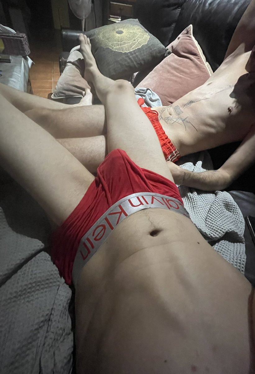 srto_mouse's tweet photo. Después de la piscina…tocaba un poco de “relax”
🤭😈😏 https://t.co/3yveieFUpL