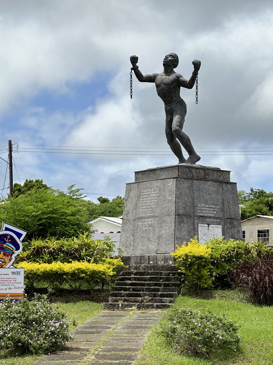 Today is #EmancipationDay, a national holiday here in Barbados that commemorates the day that slavery ended in the British Empire, including Canada.
This statue is of a man known as Bussa, who led the largest slave revolt in Barbados nearly 20 years before emancipation.