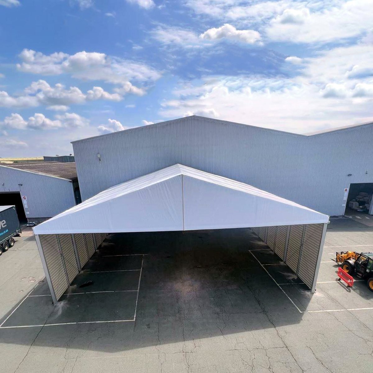 BuildingsWs's tweet photo. Looking for a new loading bay canopy for your business?
We’ve just installed this 20m x 20m canopy building with a 6.2m eave height, in just 2 weeks from order.
Visit our website for a no-obligation quick and easy quote today; https://t.co/R8xM91uYeS

#temporarybuildings #loading https://t.co/BNaXzJuoIz