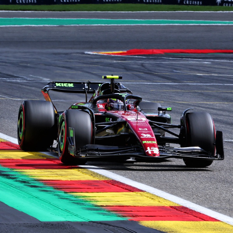 audif1_'s tweet photo. Bringing the #F1 action to your home. 🤩

This is your unique opportunity to have your very own C43 Show Car, donning our #BelgianGP livery - exclusively available from @ThisIsMemento.

Find out more below. ⬇️