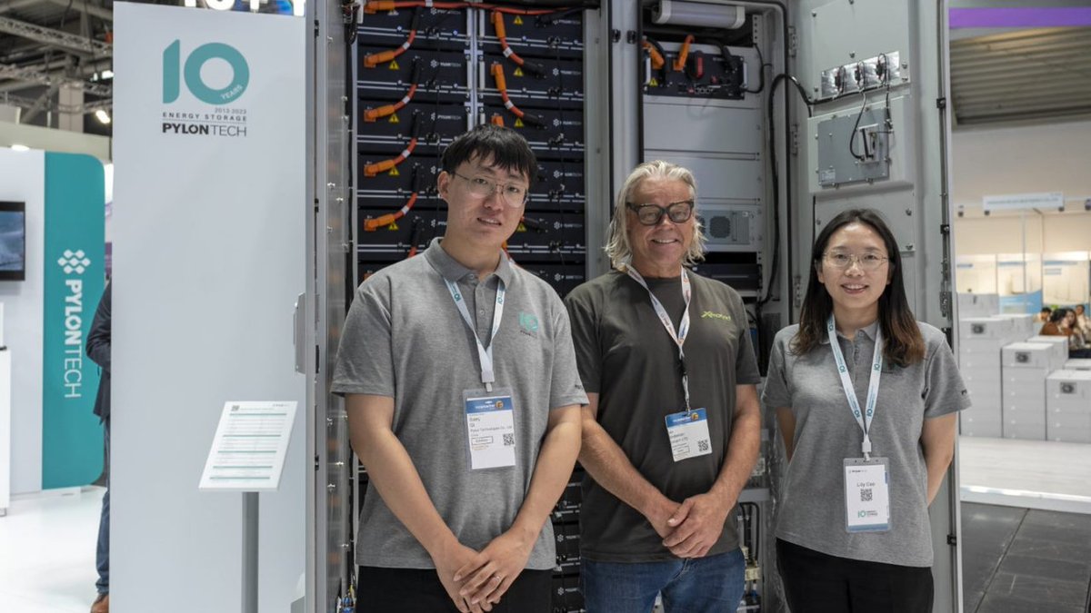 Business Up North tweet media