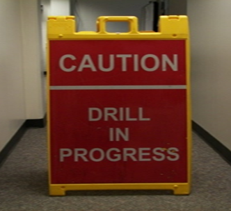 NSAAnnapolis's tweet photo. Drill Day π¨πΆ
Seeing increased activity @NavalAcademy today? THIS IS ONLY A DRILL.
Today, Tuesday, 18 July at #NSAAnnapolis and the #USNA, our personnel will run a security drill. Giant Voice and AtHoc WILL be briefly teste. https://t.co/M9zSjMKGvH