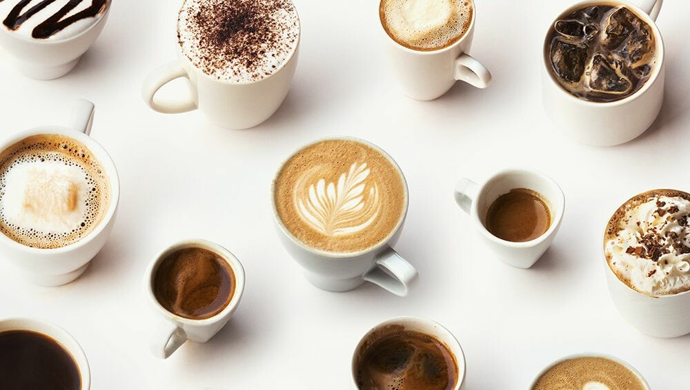 franceinter's tweet photo. .@frgaudry, tasse à la main, nous raconte la passion française pour le café dans #OnVaDéguster #pausecafé 
➡️ https://t.co/Vma5gdjJdQ https://t.co/QnrJ7rouiO