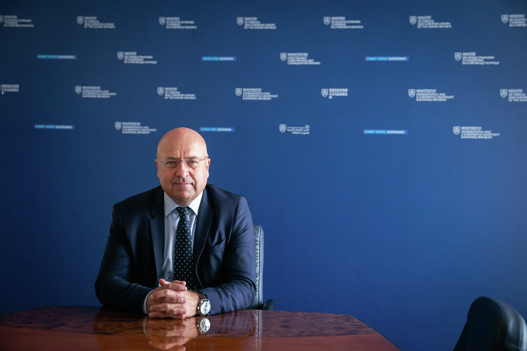 #Slovak 🇸🇰 diplomat Marcel Peško appointed as new Special Representative of <a href="/OSCE/">OSCE</a> Chairperson 4 #Ukraine. Will focus to develop cooperation between #OSCE, 🇺🇦 &amp; international organisations. Priority is to help 🇺🇦 during #Russian war &amp; to support its path to #EU &amp; <a href="/NATO/">NATO</a>.