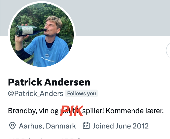 MortenToennes's tweet photo. @LasseNymann @Patrick_Anders @BrondbyIF Upassende bio til en kommende lærer. https://t.co/XPoCVH8tCd