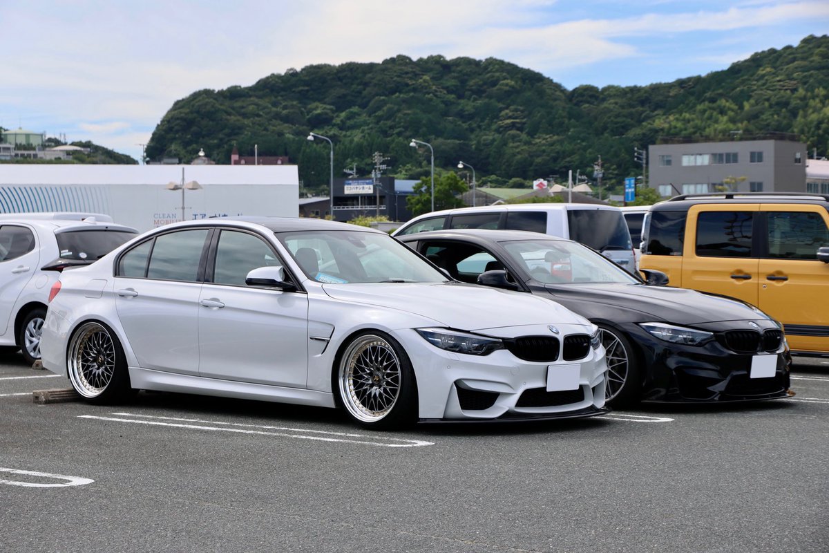 Mine_86_LFA's tweet photo. #BMW愛好会final 

やっぱりF型最強説。笑

1番参加台数も多かったかも？

M3にVS似合いすぎ....🤤

4カブにLMも良い☺️

4枚目はどこのエアロだろう？
8シリっぽくてカッコ良い！ https://t.co/B43yK99cnb