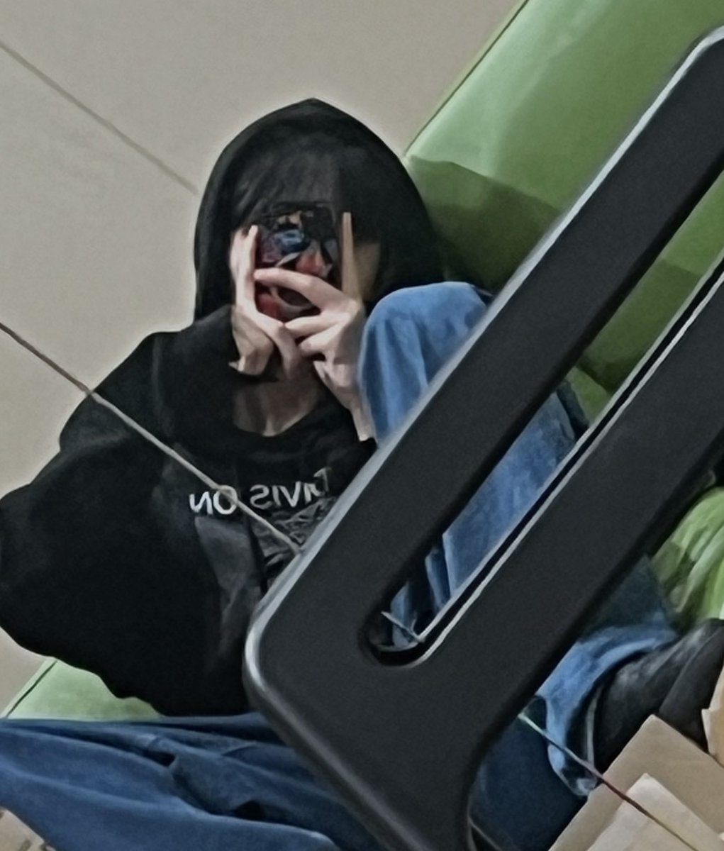여러분 보고시퍼요 🖤

#BOYNEXTDOOR #TAESAN #태산