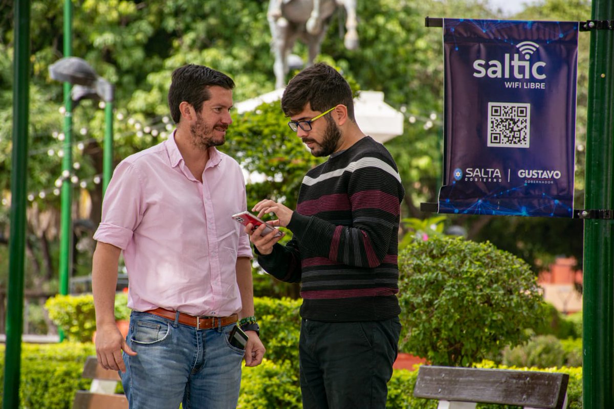 MartinGuemes's tweet photo. El Wi-Fi Libre que instalamos en la plaza principal de Tartagal funciona excelente. Lo supervisamos personalmente. #SALTIC 🛜👩🏼💻🧑🏽💻👨🏻💻💯 https://t.co/irtkgoL8LF