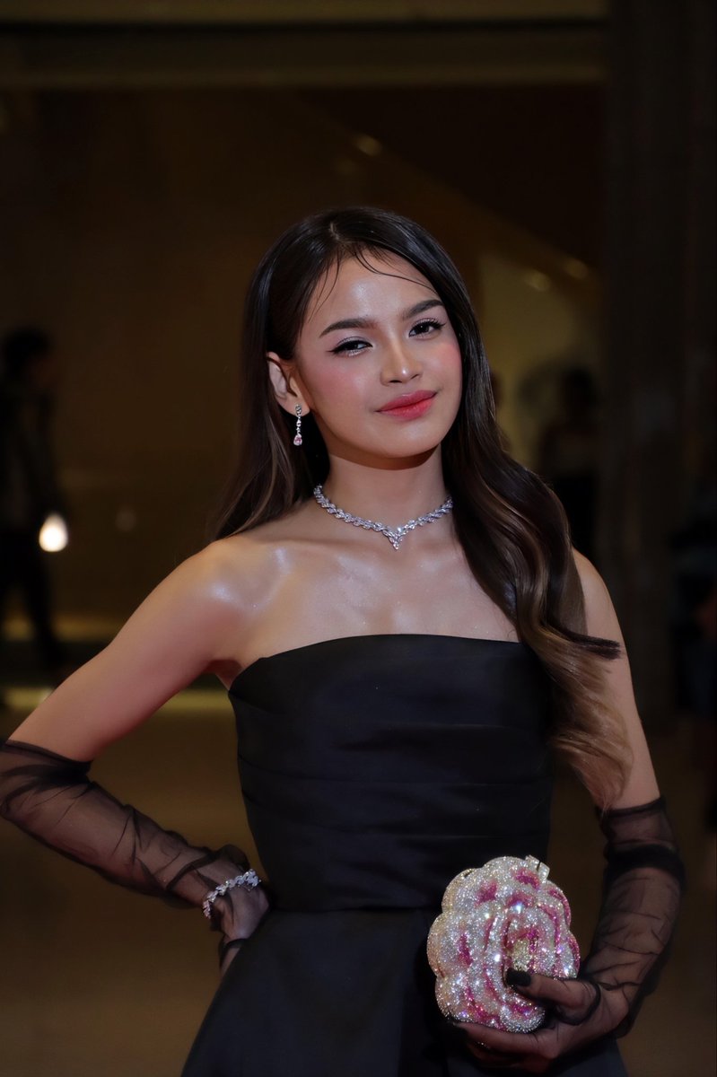 cornerstone_ofc's tweet photo. @Radhamuzik @ncomiajr @patrickquiroz_ @michaelsager_ @imzephanie at the #AvignonGala 📸✨
📍Shangri-La The Fort, Manila | July 31, 2023
#Zephanie
#CornerstoneArtist
#AvignonMostBeautiful
#ExperienceAvignon https://t.co/ckfr3mXOLU