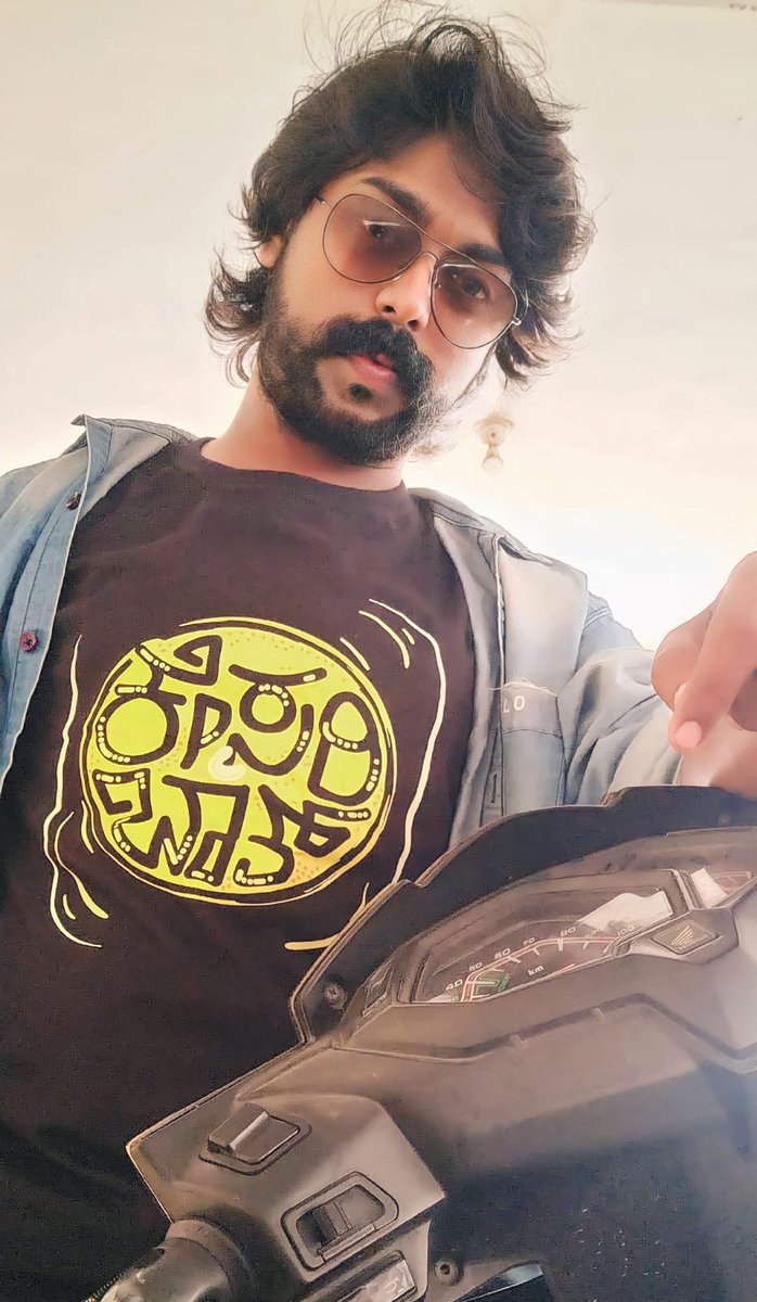 BenkiStore's tweet photo. #repost  Posted @muralinenapirali  #benkirepost #benkistore  #kannadatshirts #benkiguru #benkikannada #Jayanagar #jayanagar4thblock #bengaluru #bengalore #hubli #davangere #mysore #mangalore #karnatak #kannada #nammabengaluru #nammakarnataka https://t.co/deNWUfkusQ
