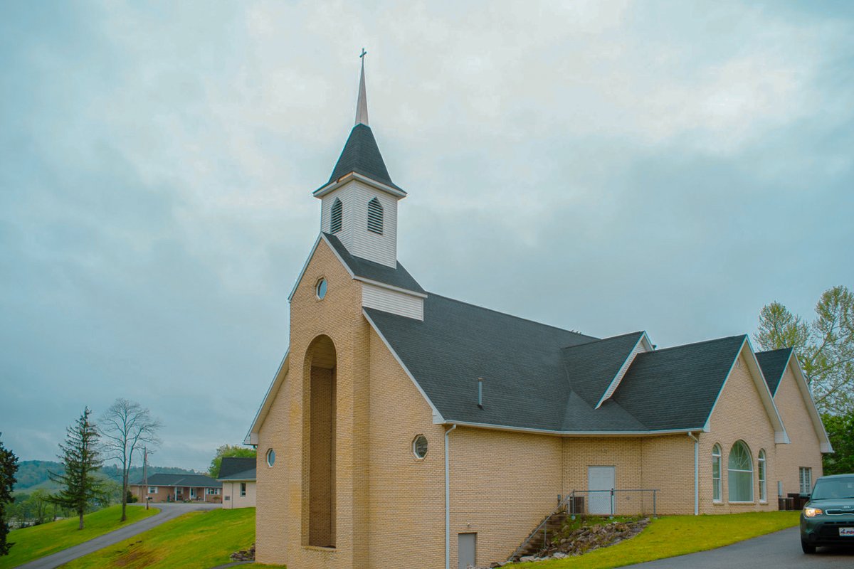 wvcsb's tweet photo. As we step into August, we stand stronger together as a family on mission! 🙌 Let's pray for West Ripley Baptist and Pastor Franklin Howerton today. Pray God's grace continues to empower them to make Jesus known in and through their community. #inandthrough #familyonmission https://t.co/tUCHsqcsaR