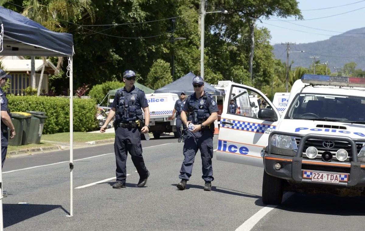 CerfiaFR's tweet photo. 🇦🇺 FLASH | Un #Australien va être jugé pour 1623 #crimes, dont 136 viols et 110 rapports sexuels avec des fillettes de moins de 10 ans. La plus jeune victime avait 1 an. Il se serait servi de son métier de puériculteur pour réaliser ses méfaits. https://t.co/ukJQlMzEMx
