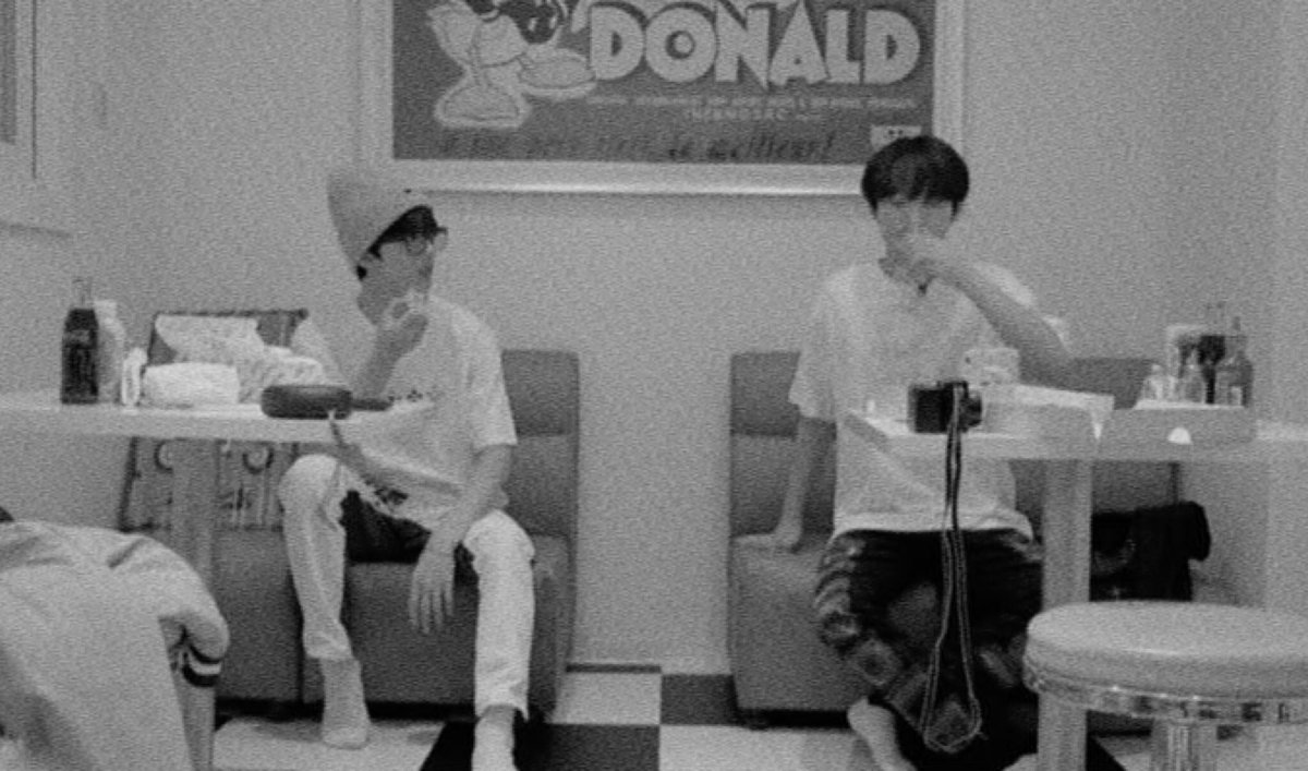 DREAMSFAlRY's tweet photo. title : August 🪐

chenji au wherein..

cl and js are in a fake relationship to overcome their unrequited feelings for someone else, or at least, that's what js thought it was. https://t.co/kRC5uhxN3B