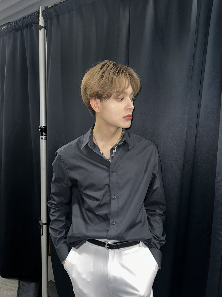 #HORI7ON_LOOK👀

📍DATE : 2023. 08. 01
📍STAGE : THE SHOW

#HORI7ON #호라이즌 #SIX7EEN