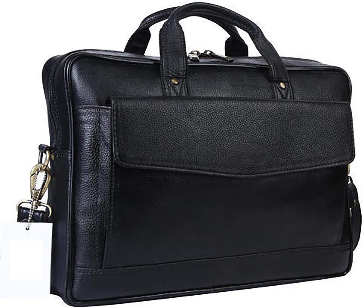 barristerkobby's tweet image. PLEASE SHARE🙏🏾
ATTENTION! ATTENTION! ATTENTION!

Yesterday (31.07.23) evening, around 8.30pm, thieves shattered my dad's car window and broke into it while parked along the streets of Poki House-Airport. They made away with his office carrier bag that contained his laptop,