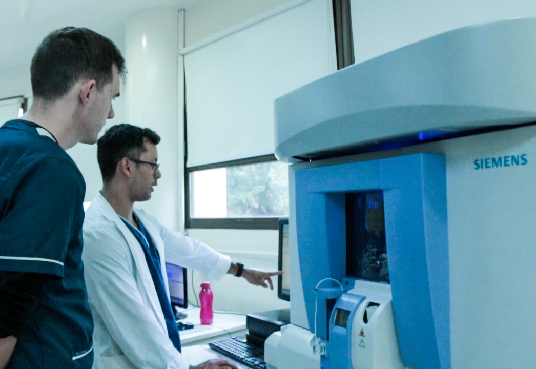 heamadariaga's tweet photo. ✳️ Desde el #ParquedelaSalud informan que el #Laboratorio de #Agudos acentúa el #diagnóstico de #patologías para un seguimiento adecuado
Más info 👉 https://t.co/TBJRGaf5Z8
@rovira_carlos @herrerayflia @MDictar https://t.co/EefiQbUyhM