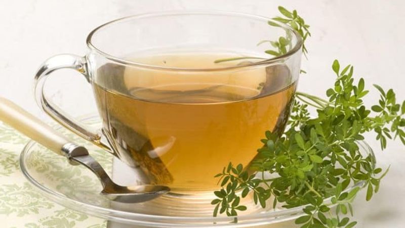 LineasNoticias's tweet photo. 🔴 TÉ DE RUDA: POR QUÉ NIÑOS Y EMBARAZADAS NO DEBERÍAN CONSUMIRLO

➡️ Ante la creencia popular de la ingesta de la infusión, el Ministerio de Salud de Tucumán alertó que puede resultar insalubre para distintos grupos.

🔹 Más info en 👉🏾https://t.co/GYaIxyzRM3 https://t.co/3lXtBszVGW