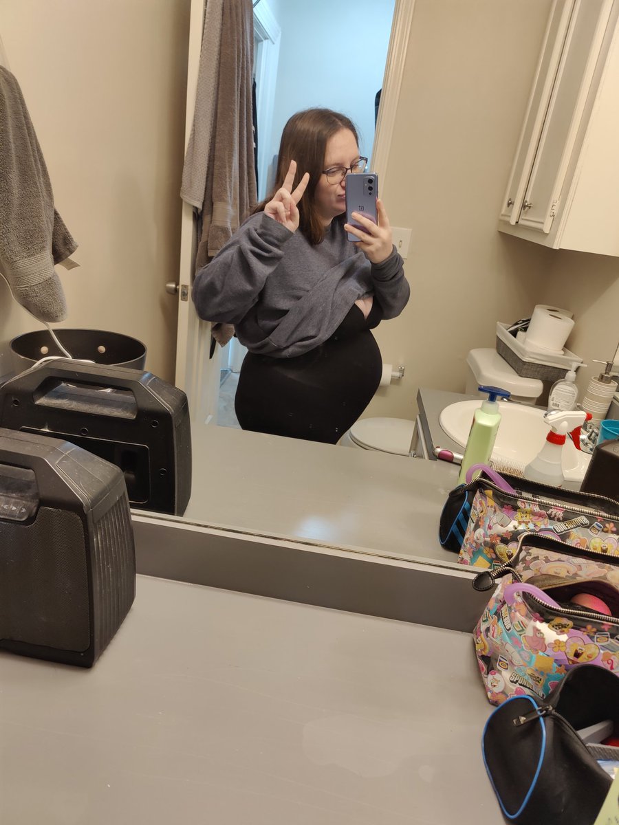 Mrs.SmallzZ tweet media