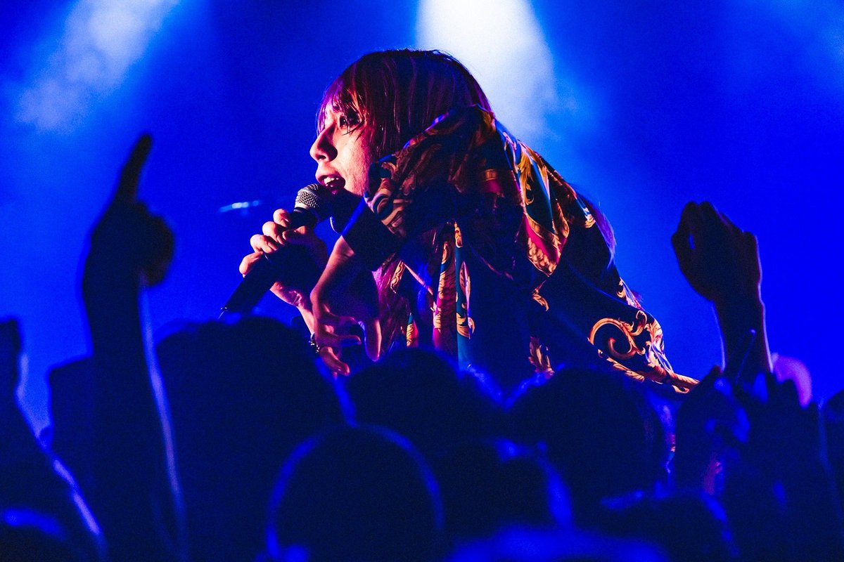 super_beaver's tweet photo. 【#SUPERBEAVER 】

「サイトウヒロシ還暦祭
～ LUCKY VIBRATION EXTRA series～」 

千葉LOOK 
w）#04LimitedSazabys

サイトウさん還暦のお祝いの日！
最高のライブハウスで最高のライブをありがとうございました！！

またライブハウスであなたとお会い出来ますように！！

photo by @cazrowAoki https://t.co/yOwGTVPjU1