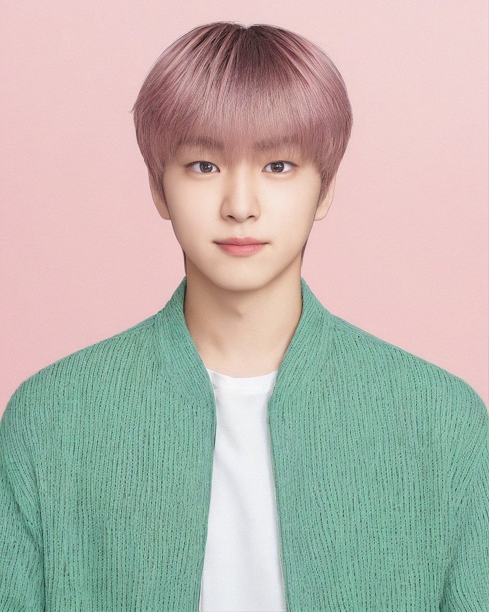 GHOST9OFFICIAL's tweet photo. Ai 4컷사진

#LEEKANGSUNG #이강성 https://t.co/z7oONNrH9n
