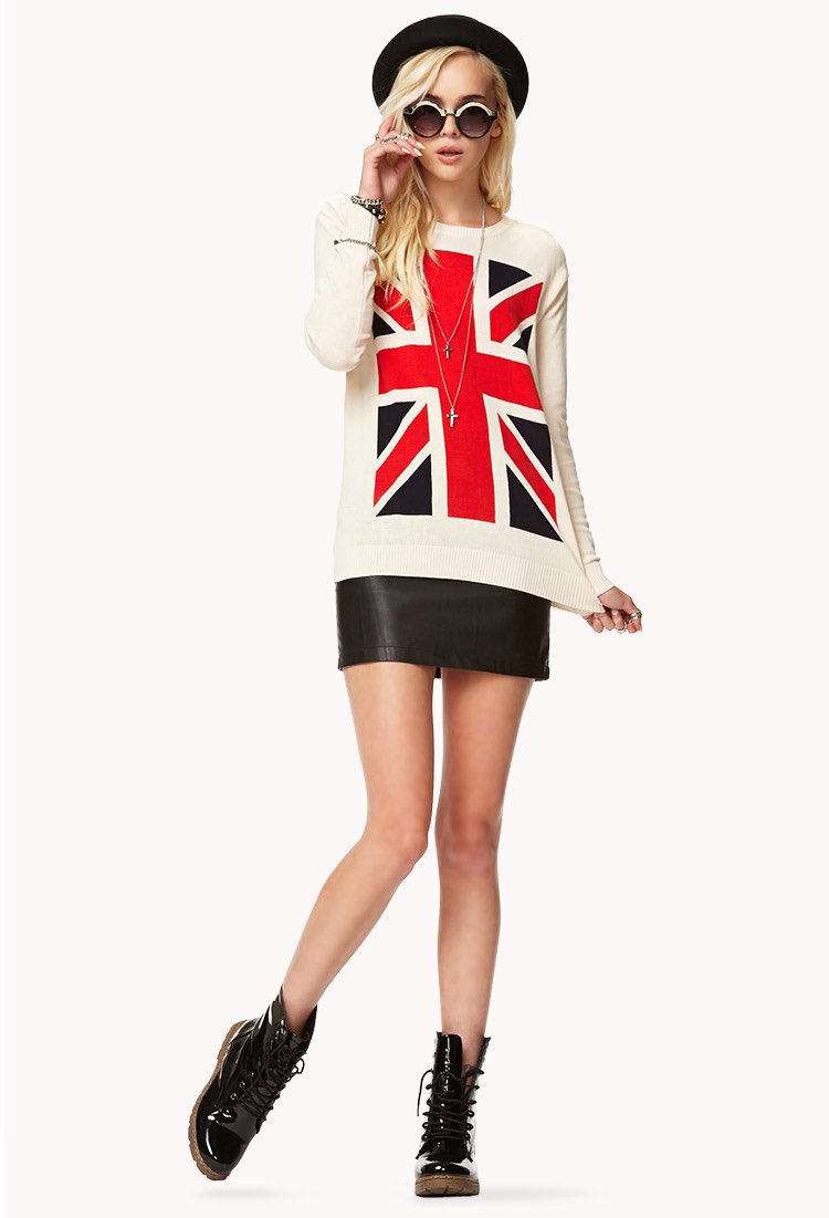 sr1raccha's tweet photo. most embarrassing moment of my life had to be when i was wearing a variation of this outfit in 2013 and an actual british guy came into my house to visit my mother. https://t.co/3k0m5hCsGQ