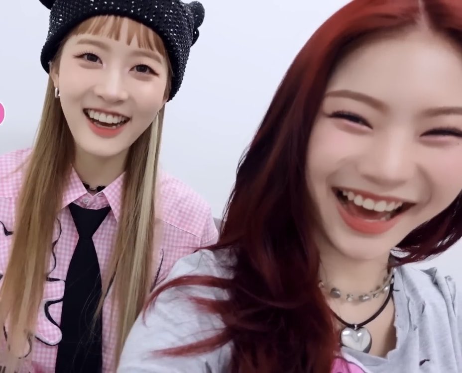 isaslips's tweet photo. happiest birthday to stayc’s main vocalist💞
#ISA #아이사 #시은 #SIEUN https://t.co/nSlKmx4QMl