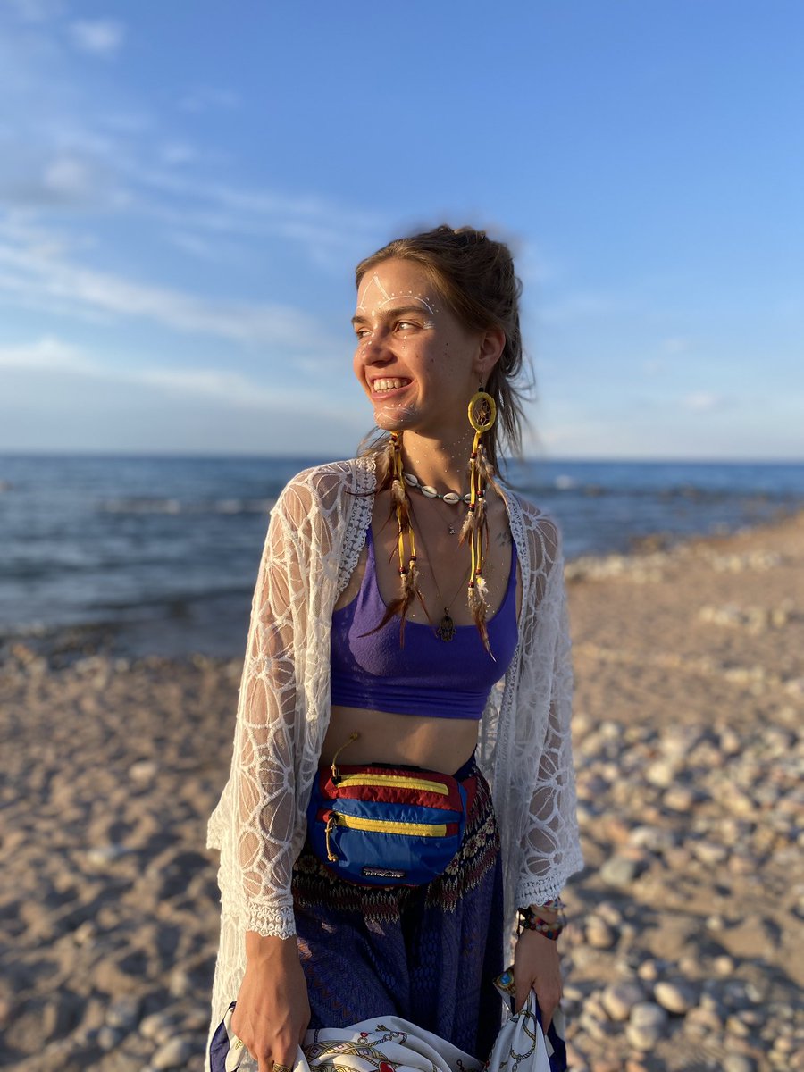 люблю фестивали за то, что там можно выглядеть как хочешь и это только приветствуется