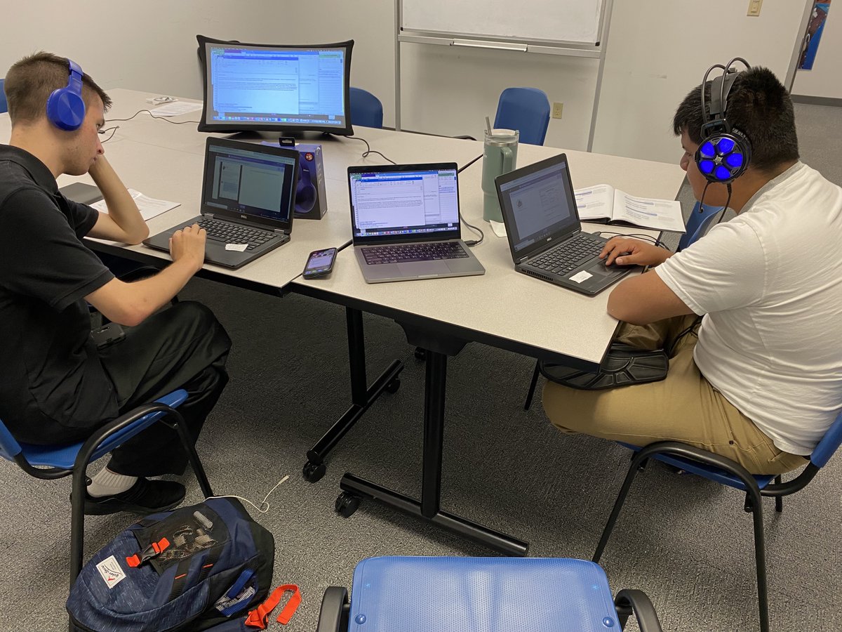 BridgingApps's tweet photo. BridgingApps is excited and grateful for @eastersealshou partnership with @ComcastTexas. Among the many projects funded by the grants is our digital literacy training for transition-age high school students. Read more: https://t.co/S9WCojaEx1 https://t.co/8Q26BGJnBy