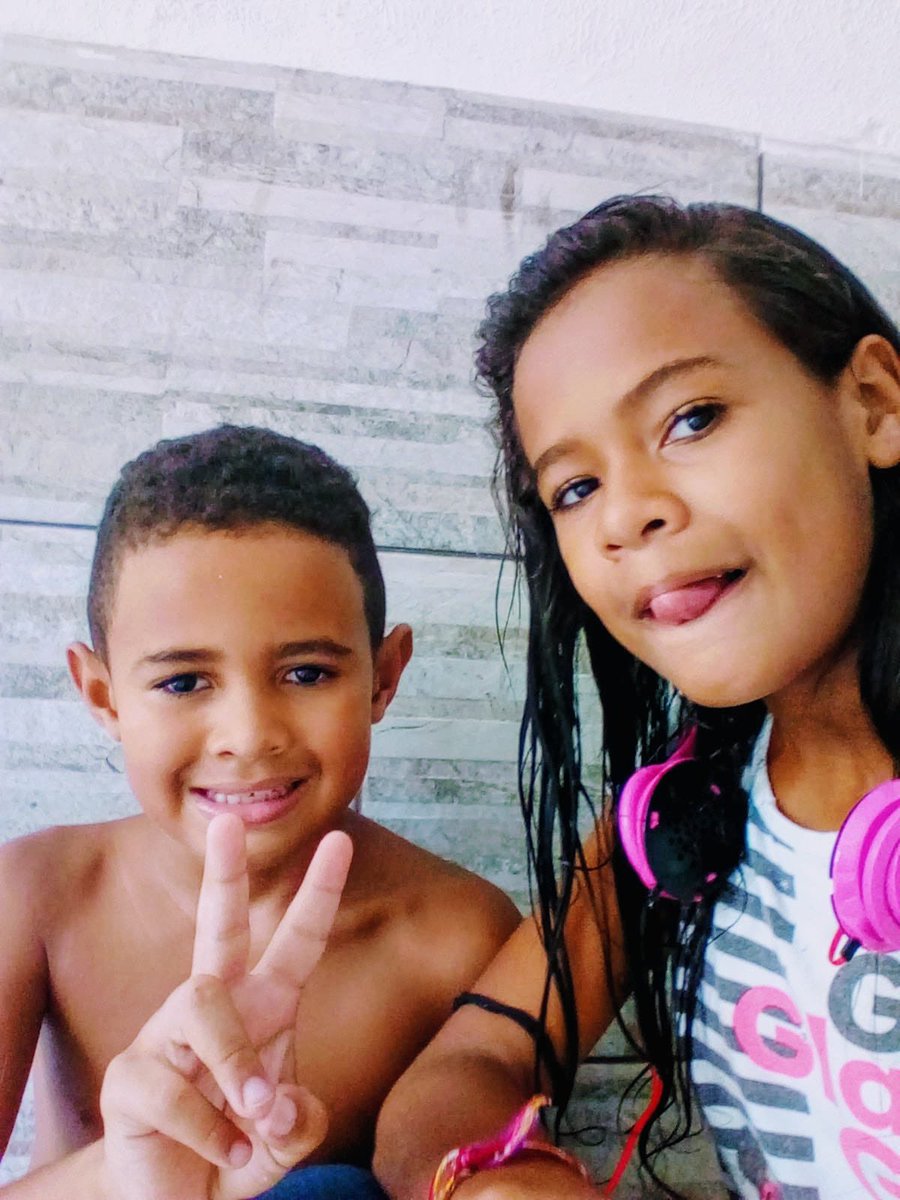 depre999's tweet photo. meu primeiro amor 🤍 https://t.co/6rLYcz41fn