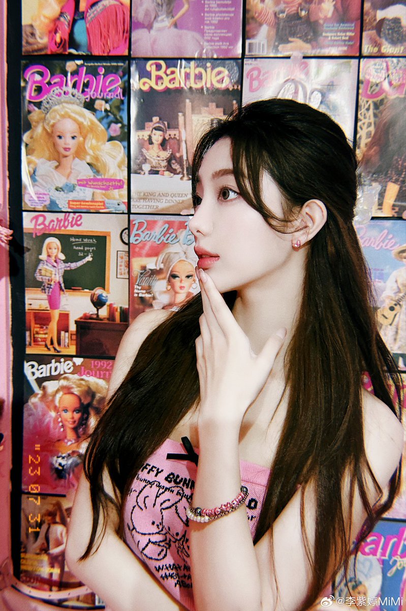 mookarisa7's tweet photo. Hi, Barbie #mimilee #liziting #มีมี่ลี https://t.co/8auE0KAKhA