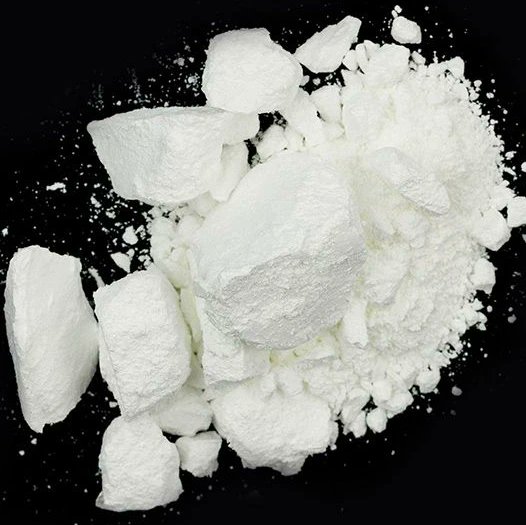 pigmentrevealed's tweet photo. Pigment of the Month for August is Zinc Oxide – ZnO (Zn 80•34, O 19•66)
AKA Zinc White, Chinese White or Hubbuck’s White.

Did you know? Zinc oxides were collected from chimneys of copper/lead smelting furnaces as long as 2 thousand years ago!
#zincwhite #pigments https://t.co/9NoI6Tn3IW