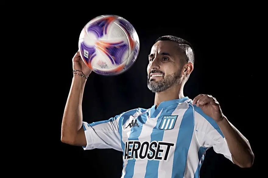 #Racing | Lo contamos en <a href="/DSportsRadio/">DSports Radio 103.1 FM</a>: Maxi Moralez se va del club

➡️ El jugador 14 surgido del Predio Tita rescindirá su contrato, que finalizaba en Diciembre

➡️ Volverá a jugar en la #MLS 🇺🇸 y a vivir en Nueva York