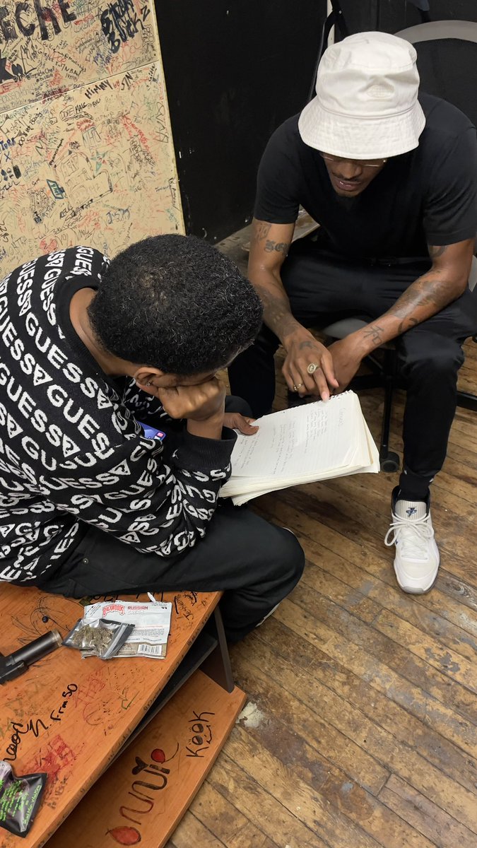 TeamCP_Records's tweet photo. Next level game planning https://t.co/gcUhbDIo7K