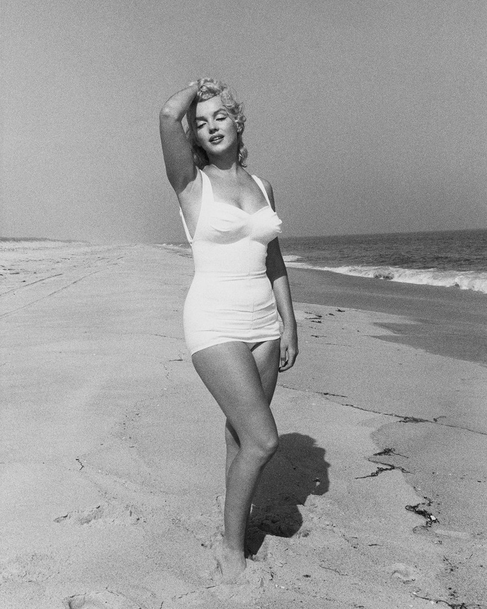 Marilyn posing in a white one piece on the beach in 1957.

Amagansett, New York.

📸: <a href="/SamShawPhoto/">Sam Shaw</a> #SamShawPhoto

#MarilynMonroe #Icon #Amagansett #NewYork #Beach #Summer