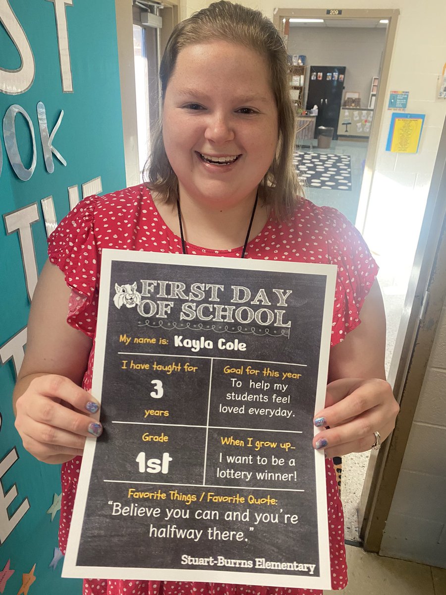 MelindaFortner's tweet photo. Teachers and staff are ready for our first day of school @sbes_bobcats 🐾♥️🐾
Check out our Facebook page “SBES Bobcats” for all our #firstdaypics https://t.co/21yqxE6IPE