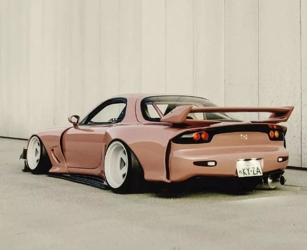 autoass's tweet photo. Mazda RX-7 FD https://t.co/FuDfWaYuKT