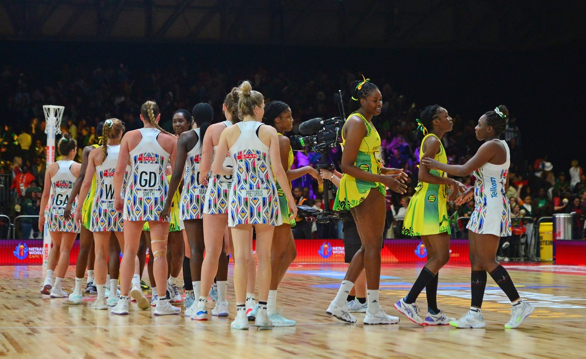 BackpageMedia's tweet photo. 2023 Netball World Cup  🏐

🇿🇦South Africa vs Jamaica 🇯🇲

📸Ryan Wilkisky/BackpagePix  

#2023NetballWorldCup #SouthAfrica #Jamaica #Netball #NetballPhotography https://t.co/YqUh8JXBZp
