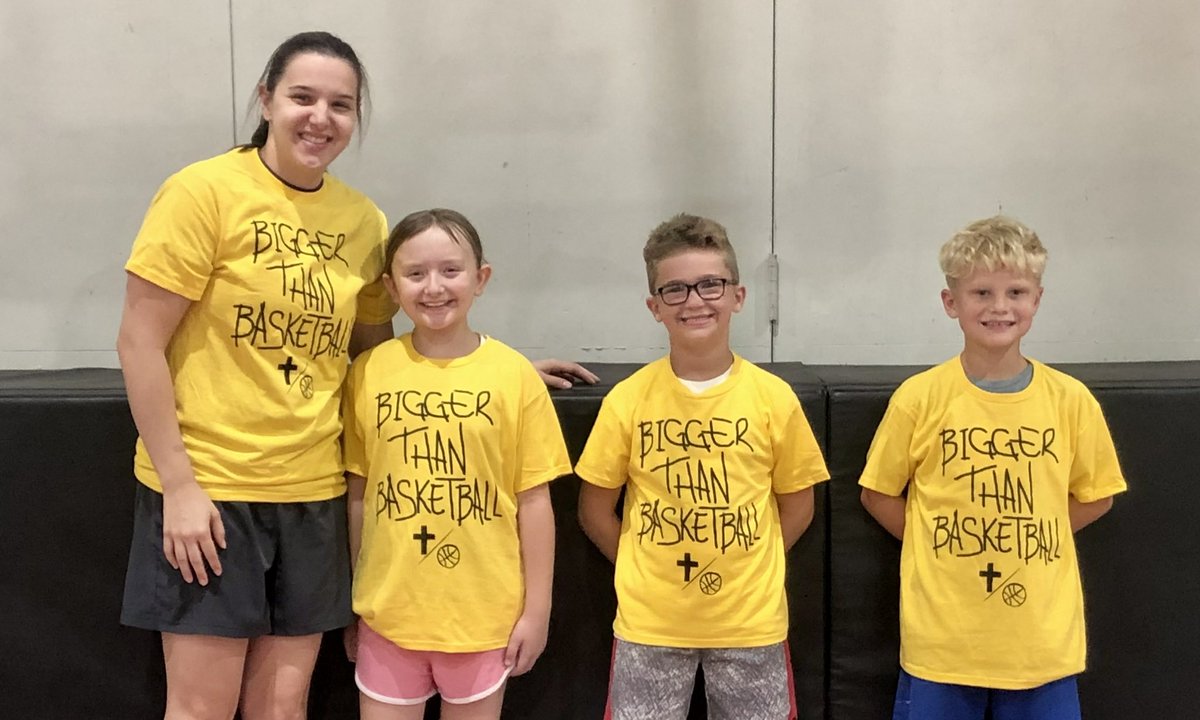 COH_Training's tweet photo. Really enjoyed working with these groups in Quincy the past four weeks! #BiggerThanBasketball #CrossOverHoops https://t.co/7LTud8F2sp