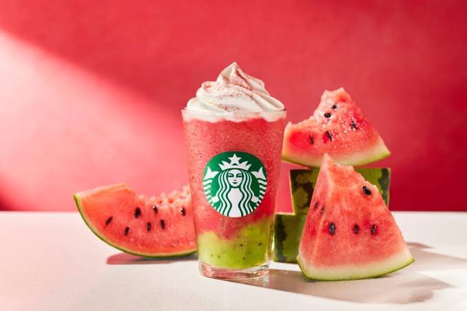 ecofood_com's tweet photo. ／
#スタバ 
500円ギフトチケット
を抽選でプレゼント🎁
＼
 
🔻応募方法🔻
①このアカウント(@ecofood_com)をフォロー
②このツイートをいいね♡＆リツイート

🔻応募期間🔻
〜8/4 23:59まで

当選者にはDMで連絡します💌 https://t.co/EbF8b2cbR2