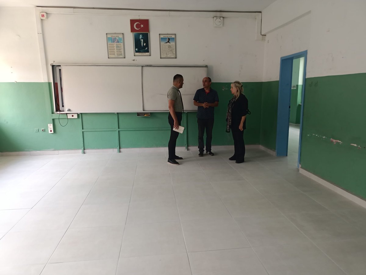 🏫Eğitim Yatırımlarımız Devam Ediyor

Arslan Zeki Demirci İlkokulu-Ortaokulu’nda devam eden bakım onarım çalışmalarını yerinde inceleyen İl Müdürümüz Züleyha Aldoğan, gözlem ve incelemelerde bulundu.

<a href="/tcmeb/">Millî Eğitim Bakanlığı</a> <a href="/Yusuf__Tekin/">Yusuf Tekin</a> <a href="/zuleyhaaldogan/">Züleyha Aldoğan</a>