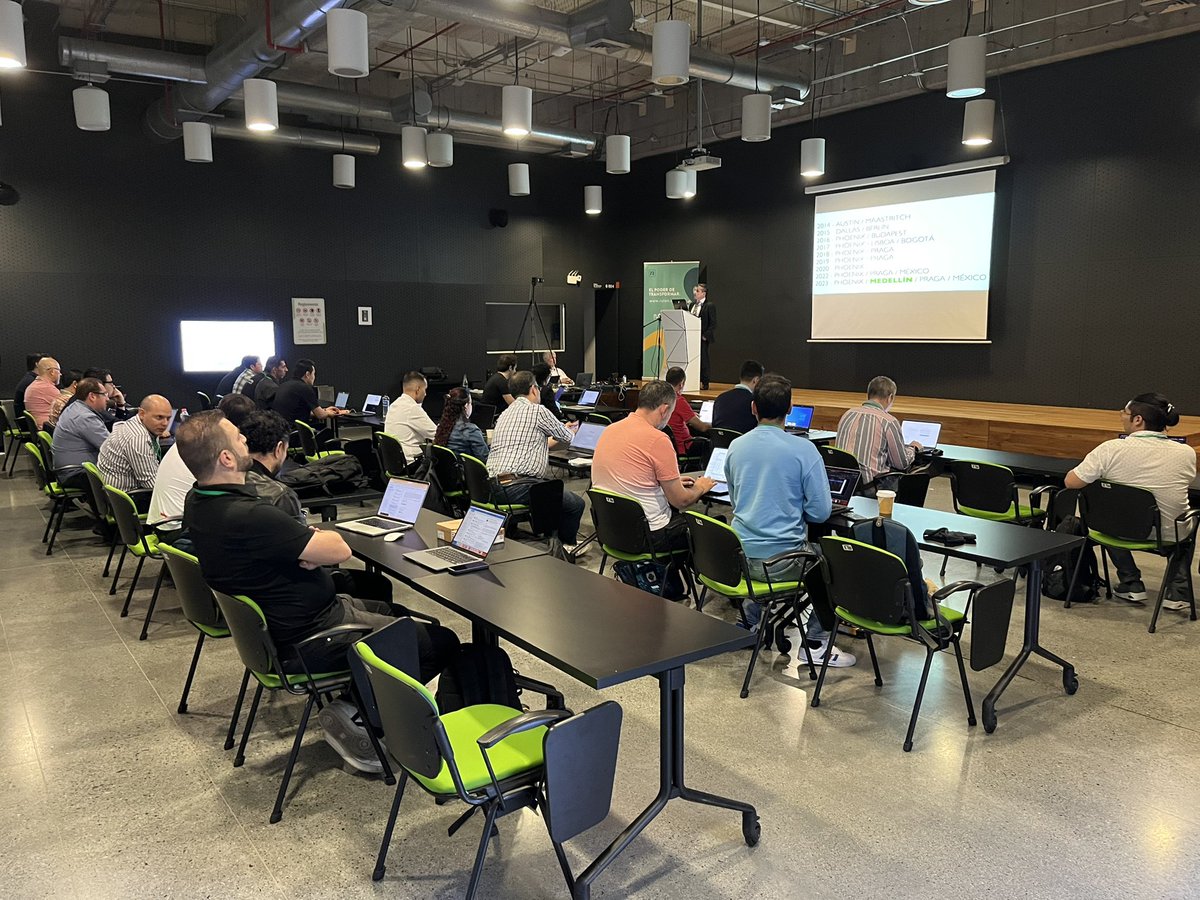 adriangranados's tweet photo. @Ferney_Munoz dando inicio a #WLPC Colombia 2023. https://t.co/lPmKRMp7xE