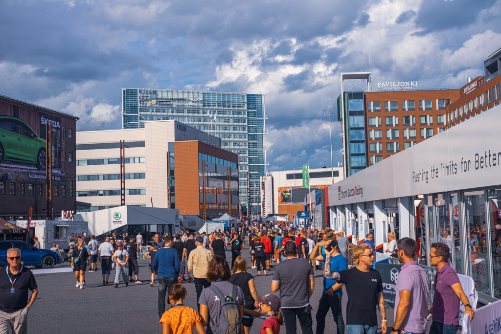Secto Rally Finland 2023 -huoltoparkki lukuisine oheistapahtumineen tuo rallihuuman Paviljonkiin 2.-5.8. Ke 2.8. huoltoparkki on avoinna klo 15-20 ja alueelle on vapaa pääsy! Katso oheistapahtumat ja lisätietoja 👉 sectorallyfinland.fi

📸Otava Huumarkangas/AKK