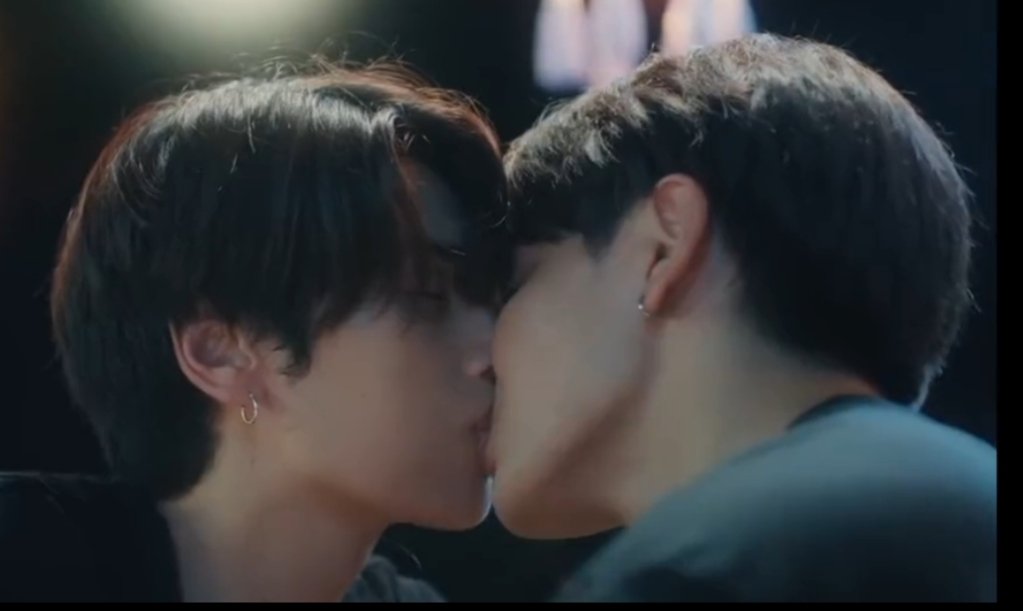 just_jiminin's tweet photo. LIKE?? 😭
#LowFrequencyEP4 
#HiddenAgendaEP4 
#WeddingPlannerEP2
#StayByMySideEP5 https://t.co/x7ST2xl3Ir