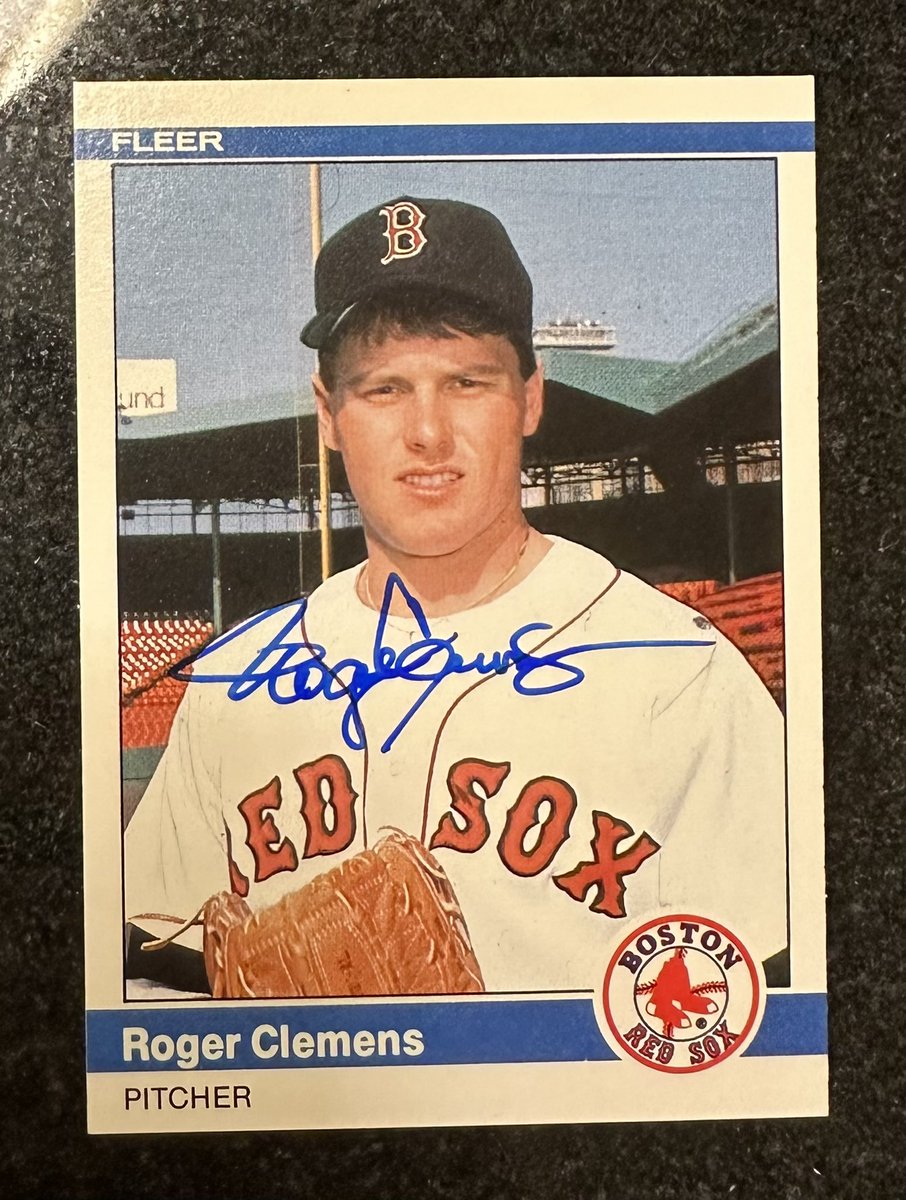 MWalk66's tweet photo. The only other autograph I got at the #NSCC23 was my favorite pitcher growing up. Love the way this turned out! #ipsuccess https://t.co/yUzM1Br7wk