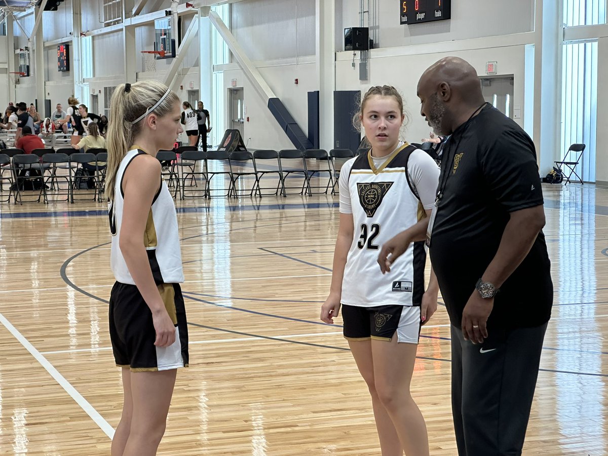 REW4Hoops's tweet photo. Thank you @NCAA for putting on  @TheCBBAcademy. I had an amazing experience. Thank you to @ulysses_haynes and @CoachMPhelps for helpful insight over the last few days.   Cont…. https://t.co/GlIN4F9a9q