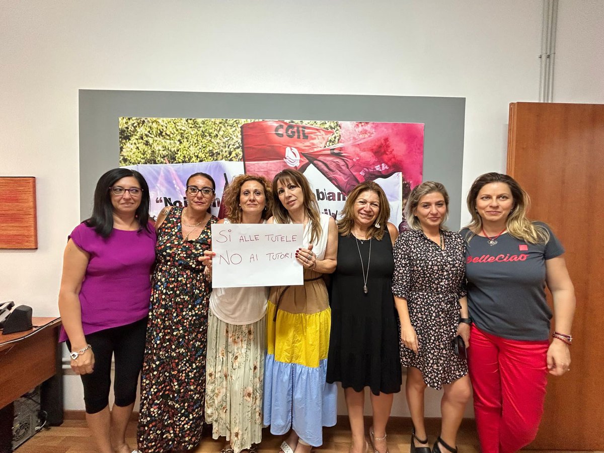 DonneCgil's tweet photo. #Torino 
No agli antiabortisti all’ospedale s’Anna, una misura paternalistica.
La protesta social sotto lo slogan 
Sì alle Tutele
No ai Tutori

#liberediscegliere https://t.co/z3VCQzV7vb