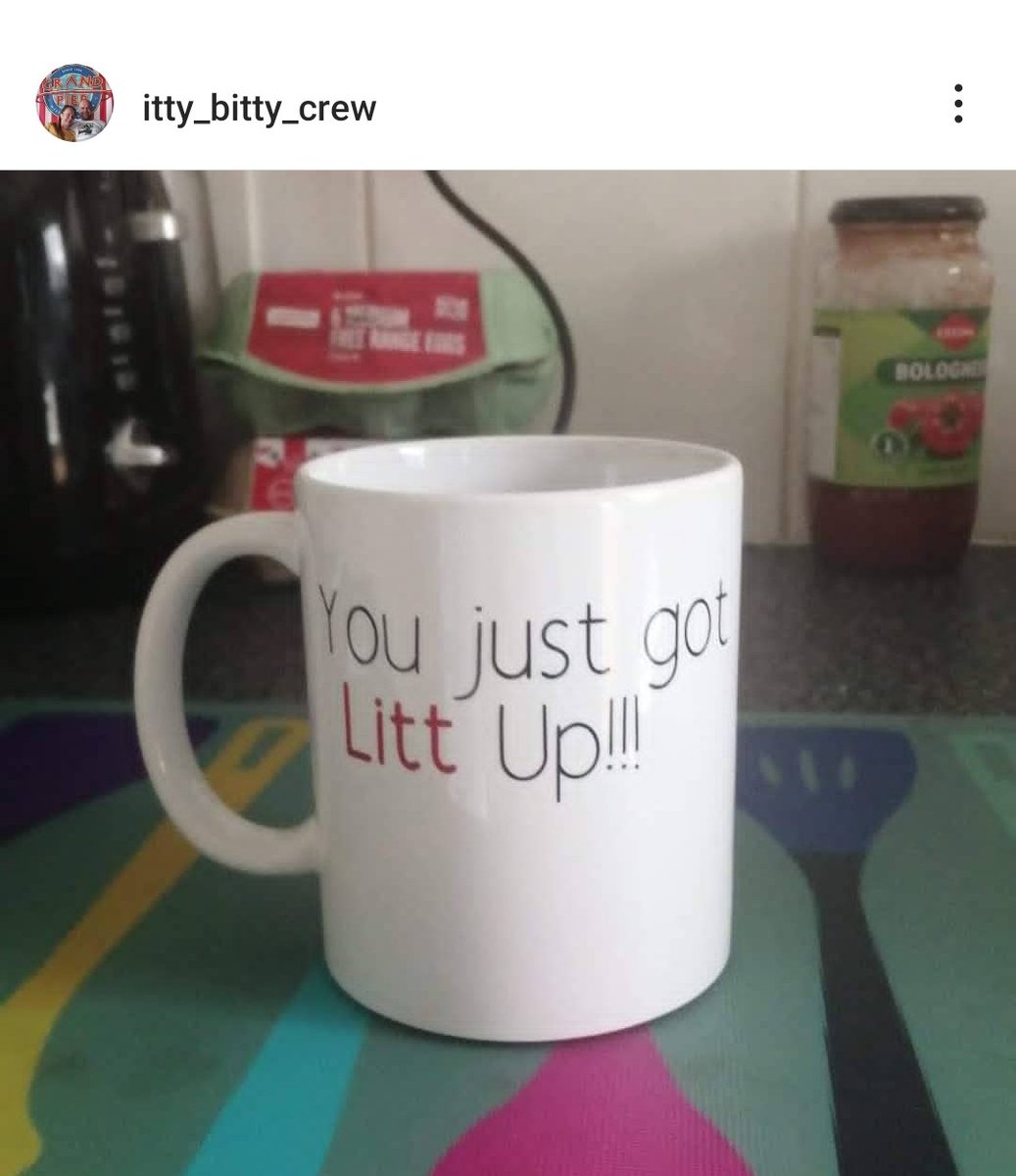 loopie1985's tweet photo. Suits is back on Netflix ✌️ 
Made myself a mug to celebrate 🥰 https://t.co/5ghzi8EMuK