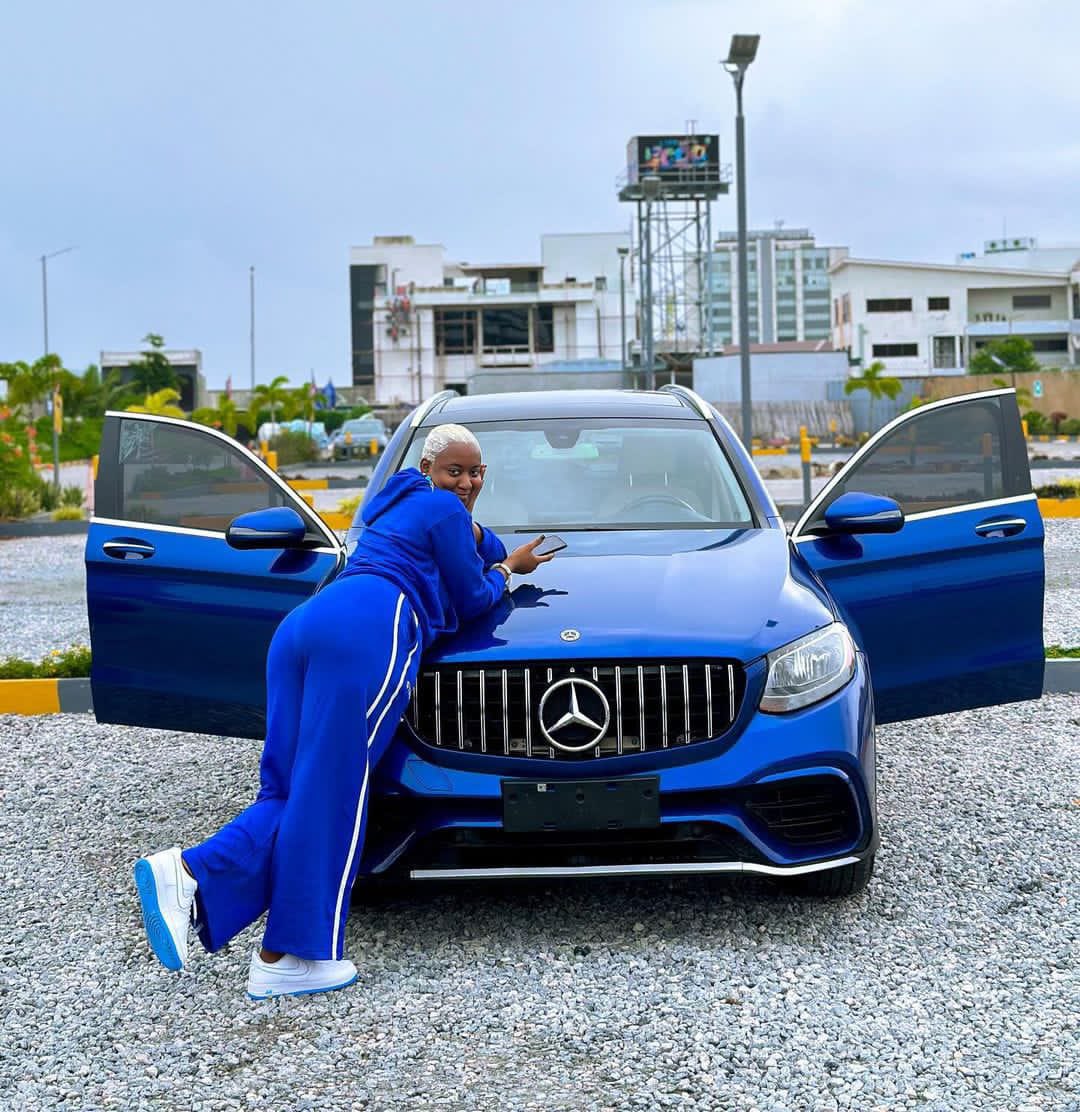 legitngnews's tweet photo. Give your dreams all you've got, and you'll be amazed at the energy that comes out of you!
The famous and hardworking Nigerian DJ Dimple has acquired a blue Mercedes Benz!
Congratulations to her👏👏
📸: @djdimplenipple (Instagram)
#legitng #legitposts #djdimplenipple #tiesdayblessings