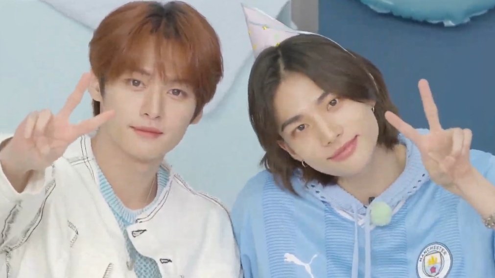MlNHORIZON's tweet photo. hyunho 4-cut 🥰🫶 https://t.co/QIuTfOZ0iZ